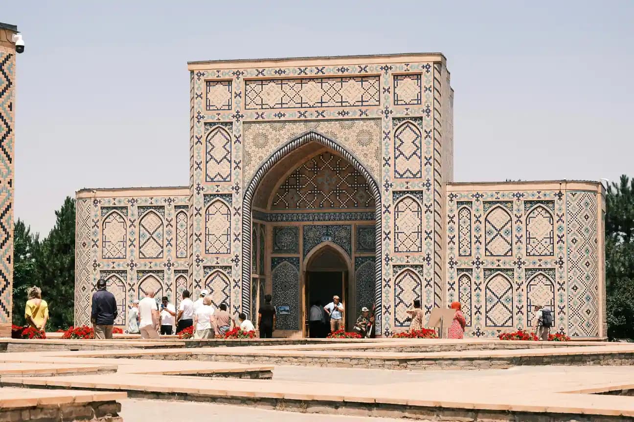 Different Types of Uzbekistan Tourist Visa Explained