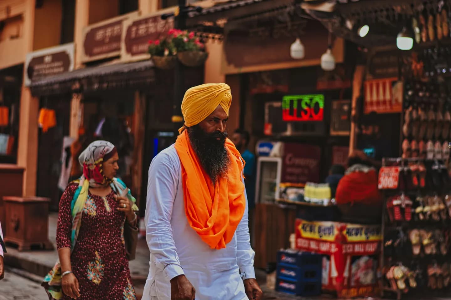 What is the application process for Indians traveling to Oman?