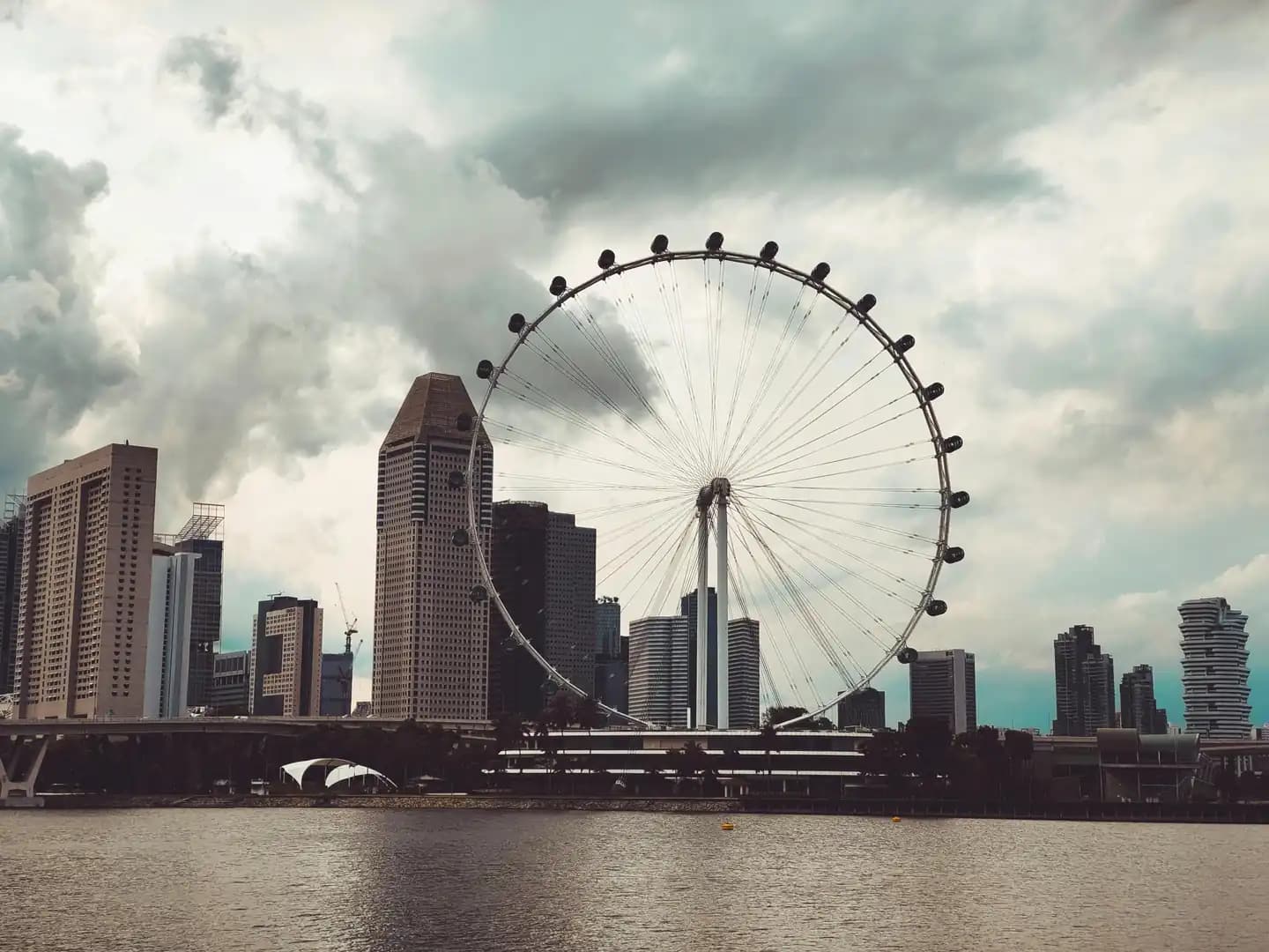 The Most Famous Monuments and Landmarks to Visit in Singapore