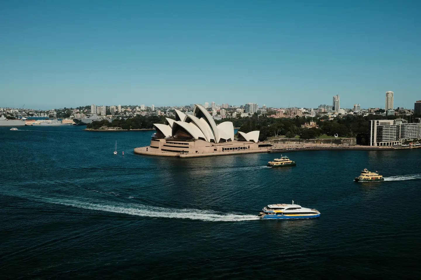 Top Tips for a Successful Tourist Visa Application for Australia