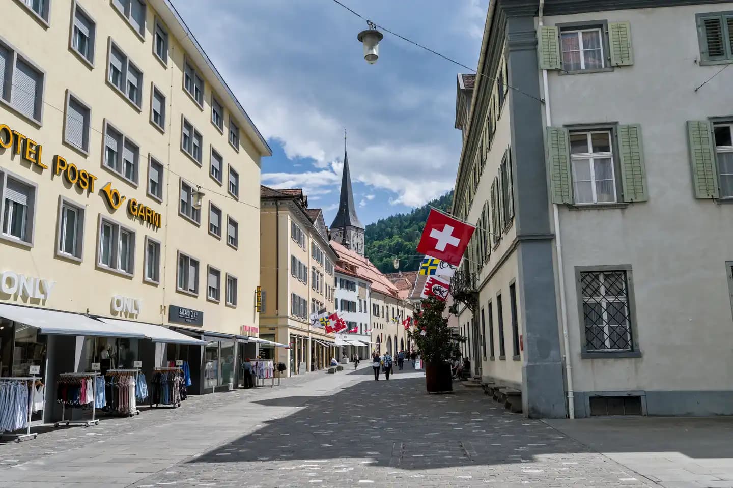 Best Places to Visit in Switzerland in September 2026