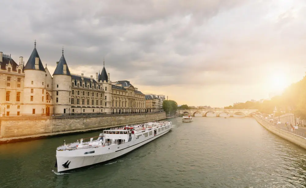 Seine River Cruise, Paris
