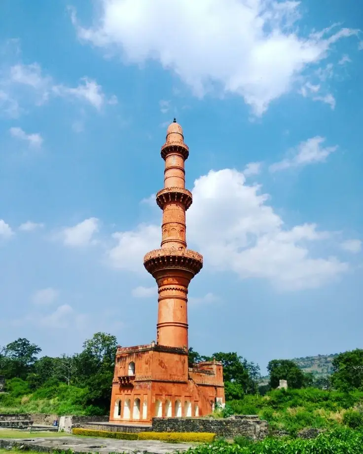 Chand minar devgad fort maharashtra