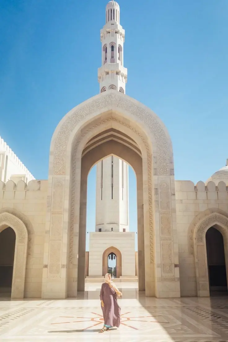  Sultan Qaboos Grand Mosque in Muscat, Oman