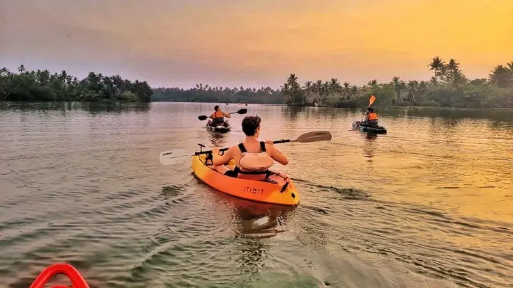  backwaters in Varkala, 